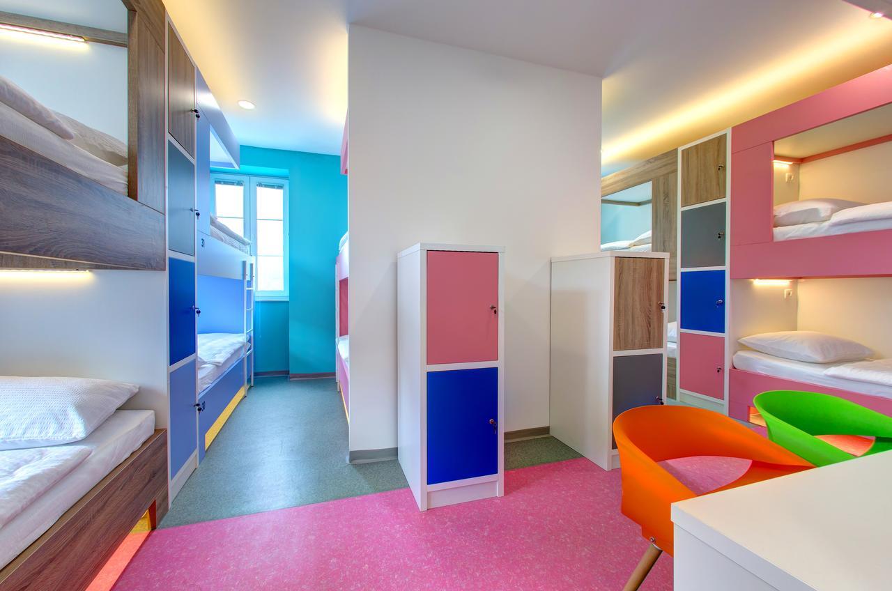 Starmo Hostel موستار المظهر الخارجي الصورة